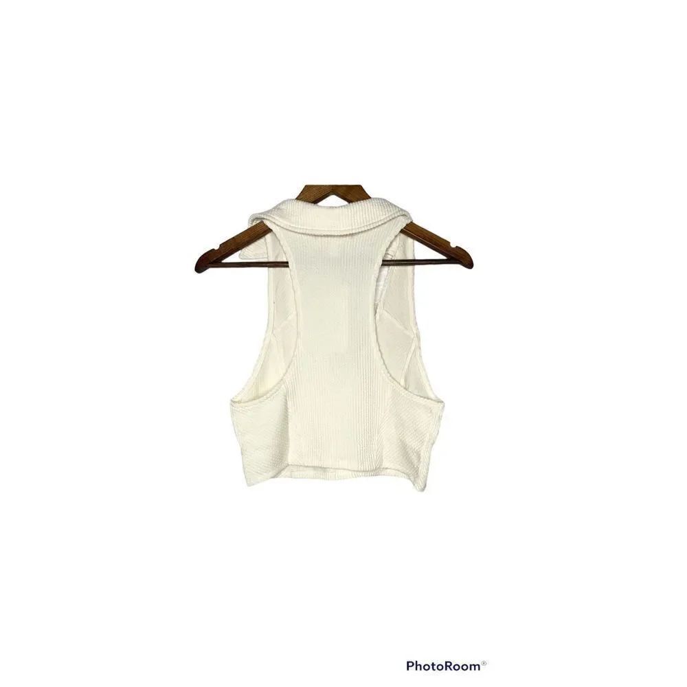 ✨UO Ford Collared Cropped Top✨ - Picture 5 of 6